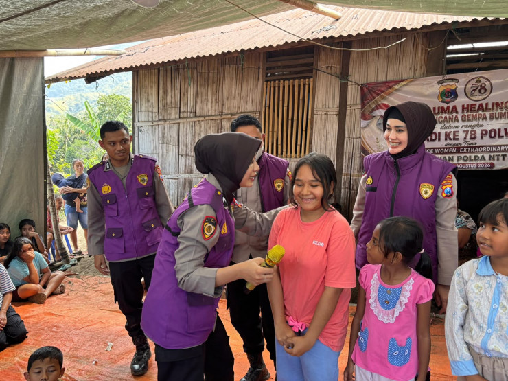 Tim Trauma Healing Polda Jatim Bantu Pulihkan Warga Terdampak Gempa NTT