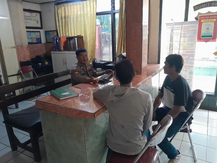Pelayanan SPKT Polsek Krian, Warga Dilayani Cepat dan Humanis
