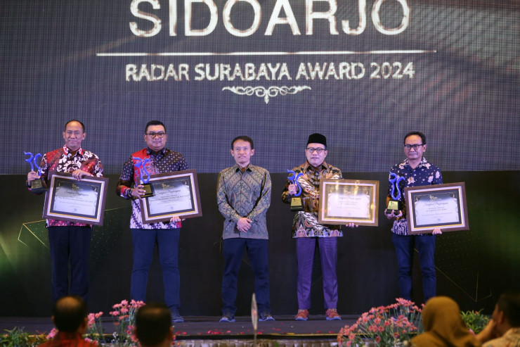 Forkopimda Sidoarjo Terima Radar Surabaya Awards 2024, Salah Satunya Polresta Sidoarjo