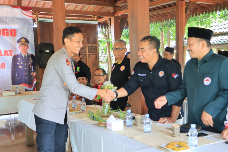 Polres Ponorogo Jalin Silaturahmi Dengan Perguruan Silat Ajak Jaga Kamtibmas