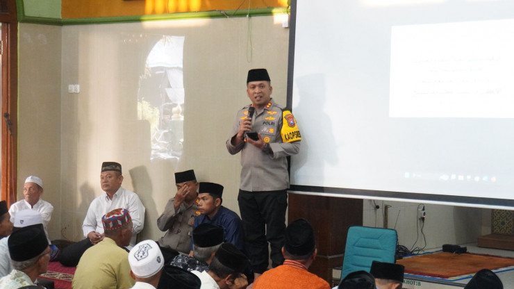 Kapolresta Sidoarjo dengan Tokoh MUI Sidoarjo, Bahas Pemilu Damai