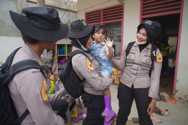 Taruni Akpol Gelar Trauma Healing bagi Siswa TK Bhayangkari Terdampak Banjir di Aceh Tamiang
