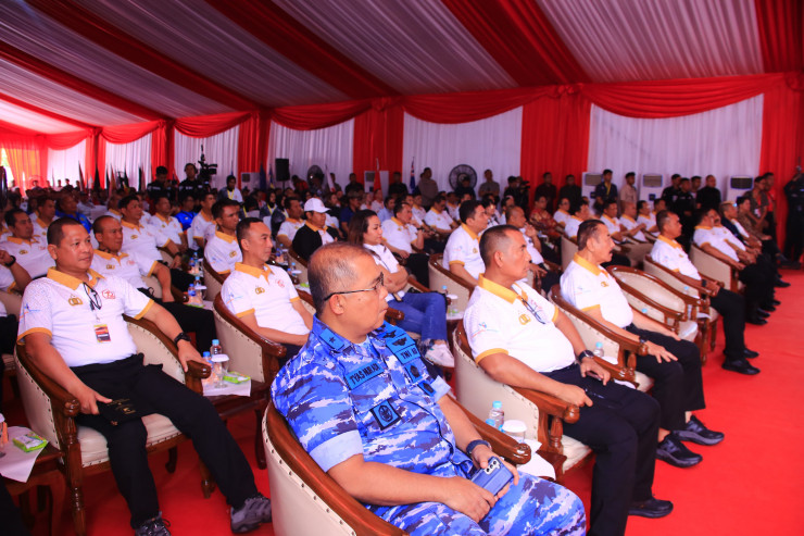 Polri Gelar Kejuaraan Internasional Open Indoor Skydiving Kapolri Cup 2024