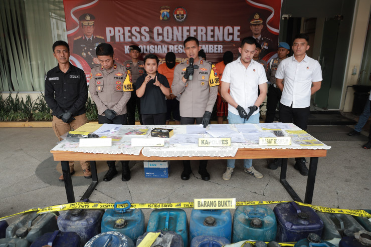 Polres Jember Berhasil Ungkap Penyalahgunaan BBM Bersubsidi Tiga Karyawan SPBU Diamankan