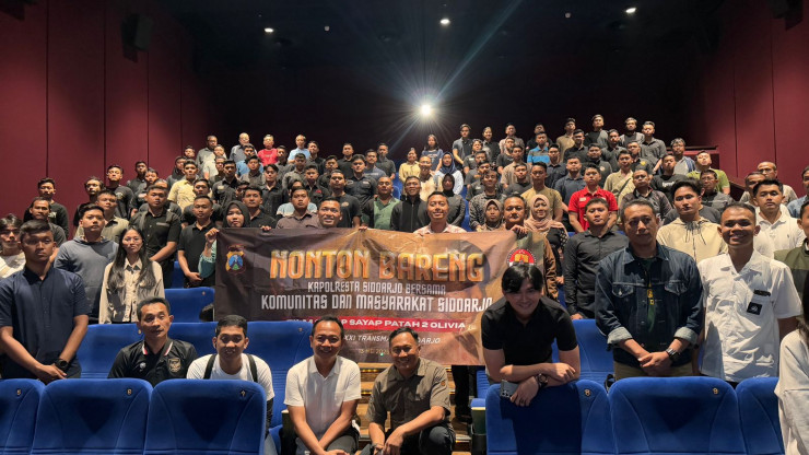 Kapolresta Sidoarjo Nonton Bareng Masyarakat Film Sayap-Sayap Patah 2