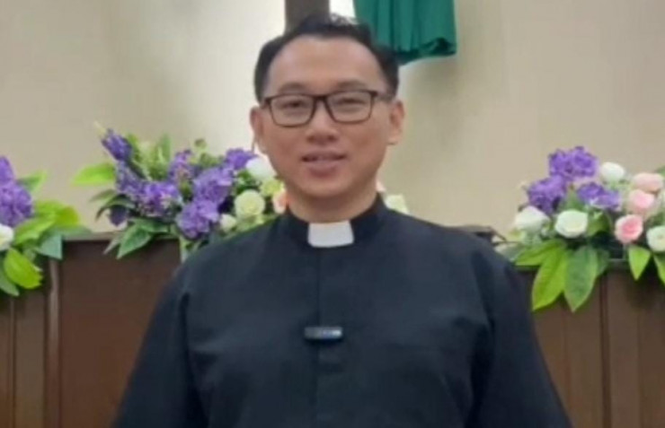 Pendeta GKT Blimbing Apresiasi Baksos Polresta Malang Kota Peringati Hari Bhayangkara ke -79